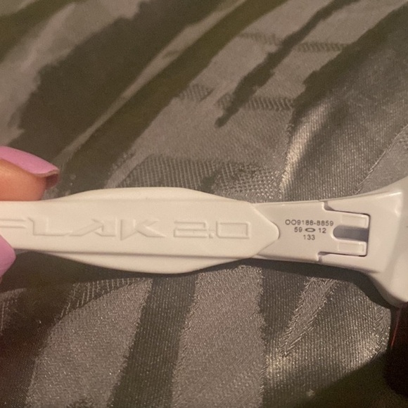 Brand New Oakley Sunglasses/Never worn🕶️ - Picture 5 of 5